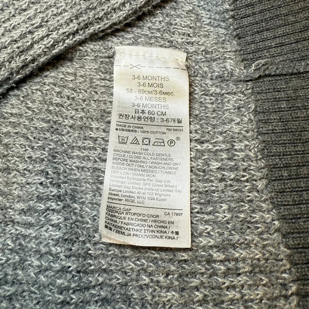 Baby Gap‎ Gray Collared Buttoned Cardigan Sweater Cotton Knit 3-6 Months